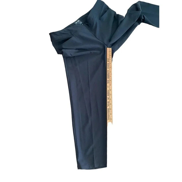 Adidas Men's Black Straight Leg Medium Wash Capri Pant Size Large - Picture 3 of 4